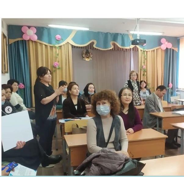 Мектепте мұғалімдер арасында 2022 жылғы 16 наурыздағы Конституциялық реформаны түсіндіру бойынша семинар сабағы, Президент Қ. К. Тоқаевтың Жолдауы өтті.