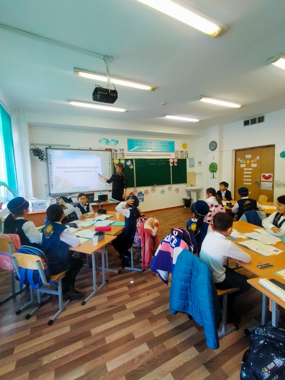 Жағымсыз қасиеттердің адам организміне зияны тақырыбында әңгімелесу өткізу.............Проведение беседы на тему Вред отрицательных качеств для организма человека.